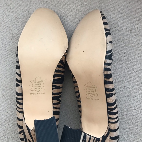 Black and Tan Zebra Striped Pumps With Chunk Heel - Picture 5 of 5